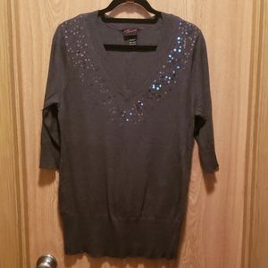 Torrid 1 Sequined Gray V-Neck Sweater